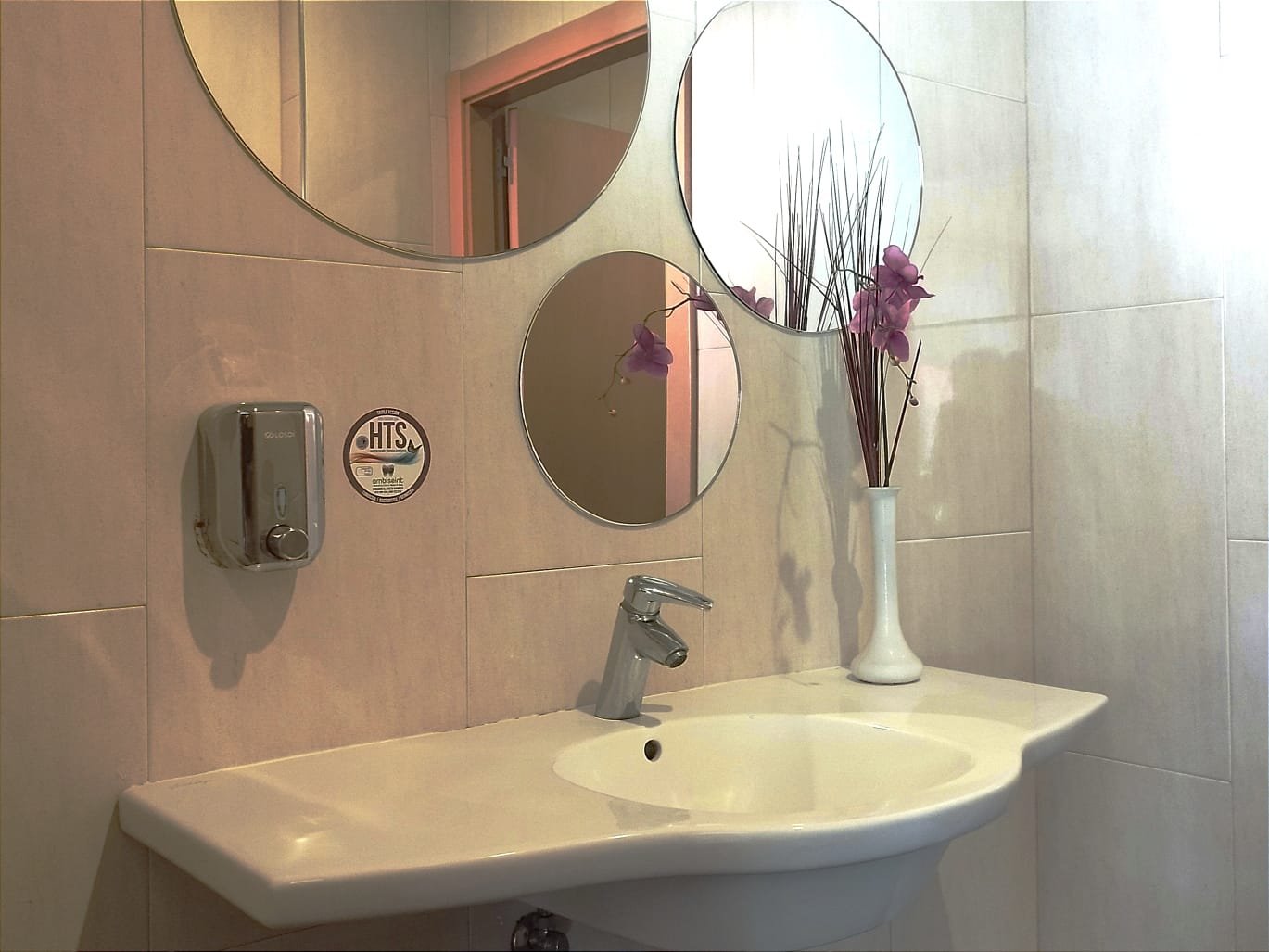 WhatsApp Image 2024-04-29 at 15.39.36 (3)