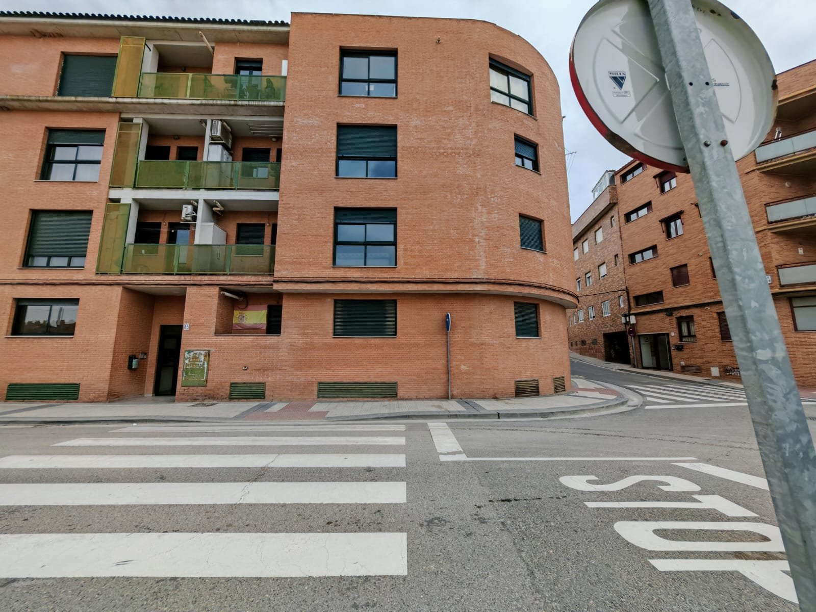 WhatsApp Image 2025-03-06 at 18.15.28