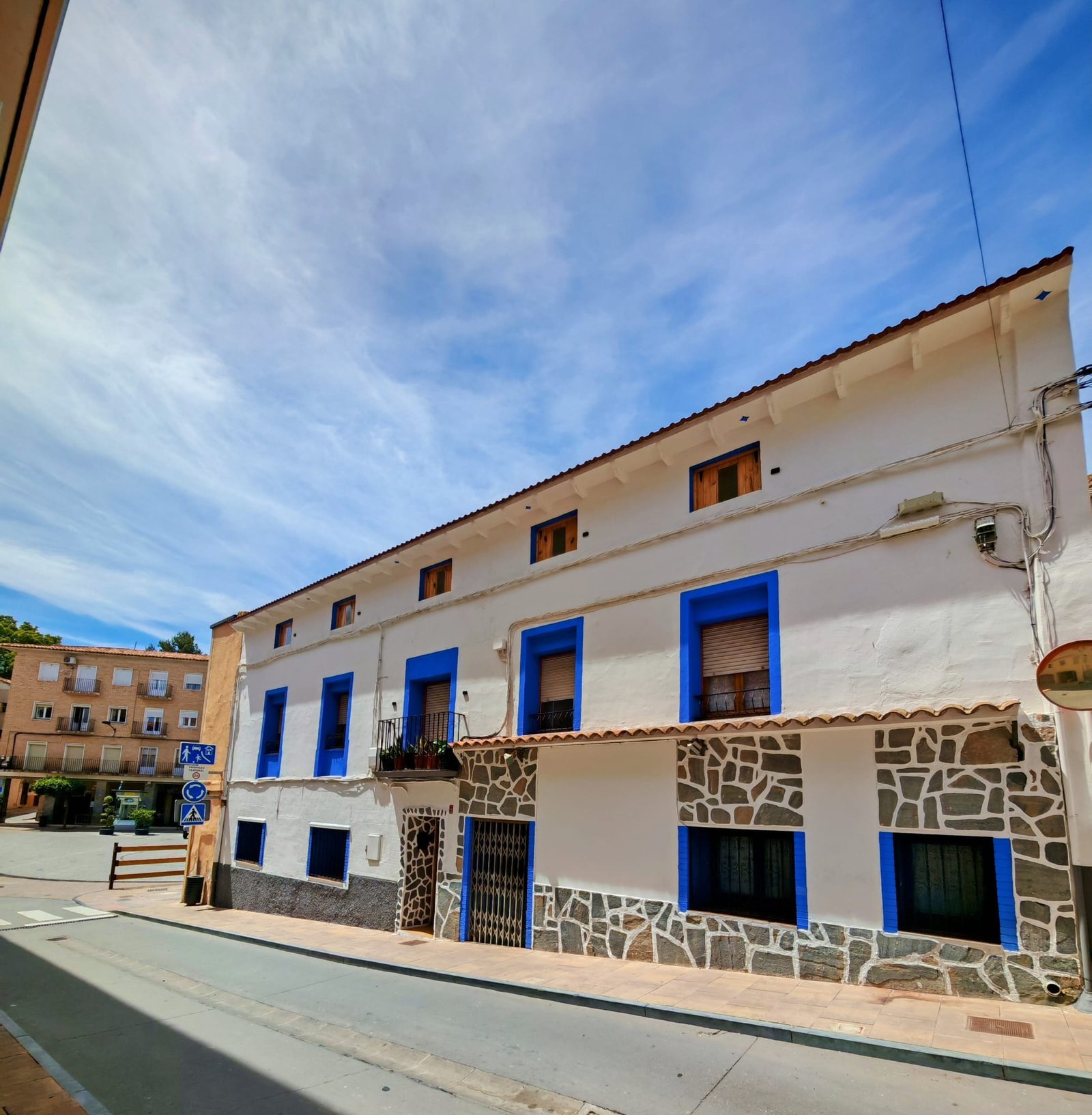 WhatsApp Image 2025-05-27 at 19.49.01