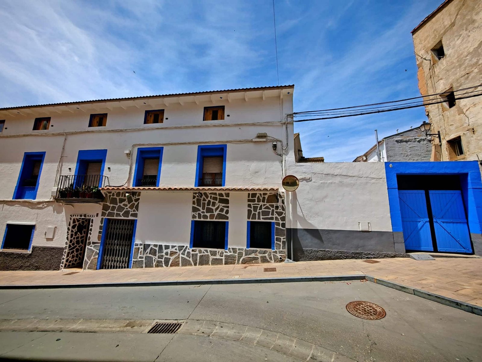 WhatsApp Image 2025-05-27 at 19.49.47 (7)