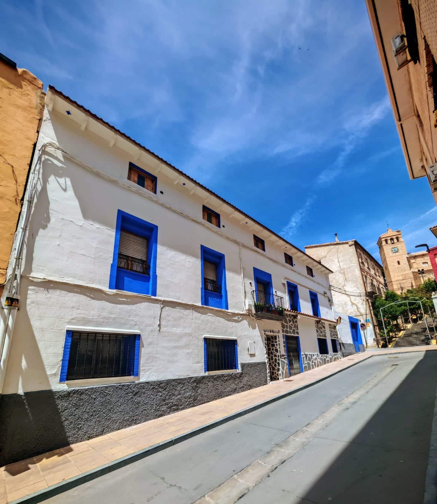 WhatsApp Image 2025-05-27 at 19.49.47